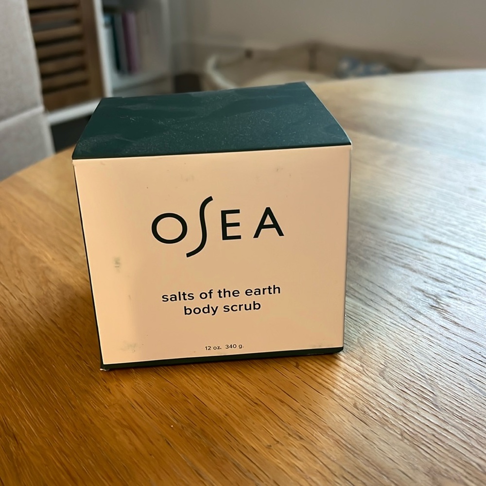 Osea salt of the earth body scrub